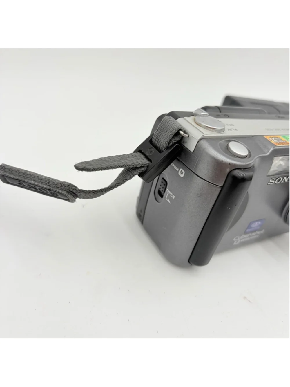 Sony Cyber-shot DSC-S30 DIGITAL CAMERA Bundle TESTED Memory Stick 1.3MP